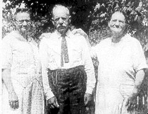 benwardandsisters.jpg (16630 bytes)