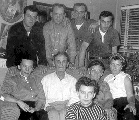 stancilgroupphoto.jpg (28218 bytes)